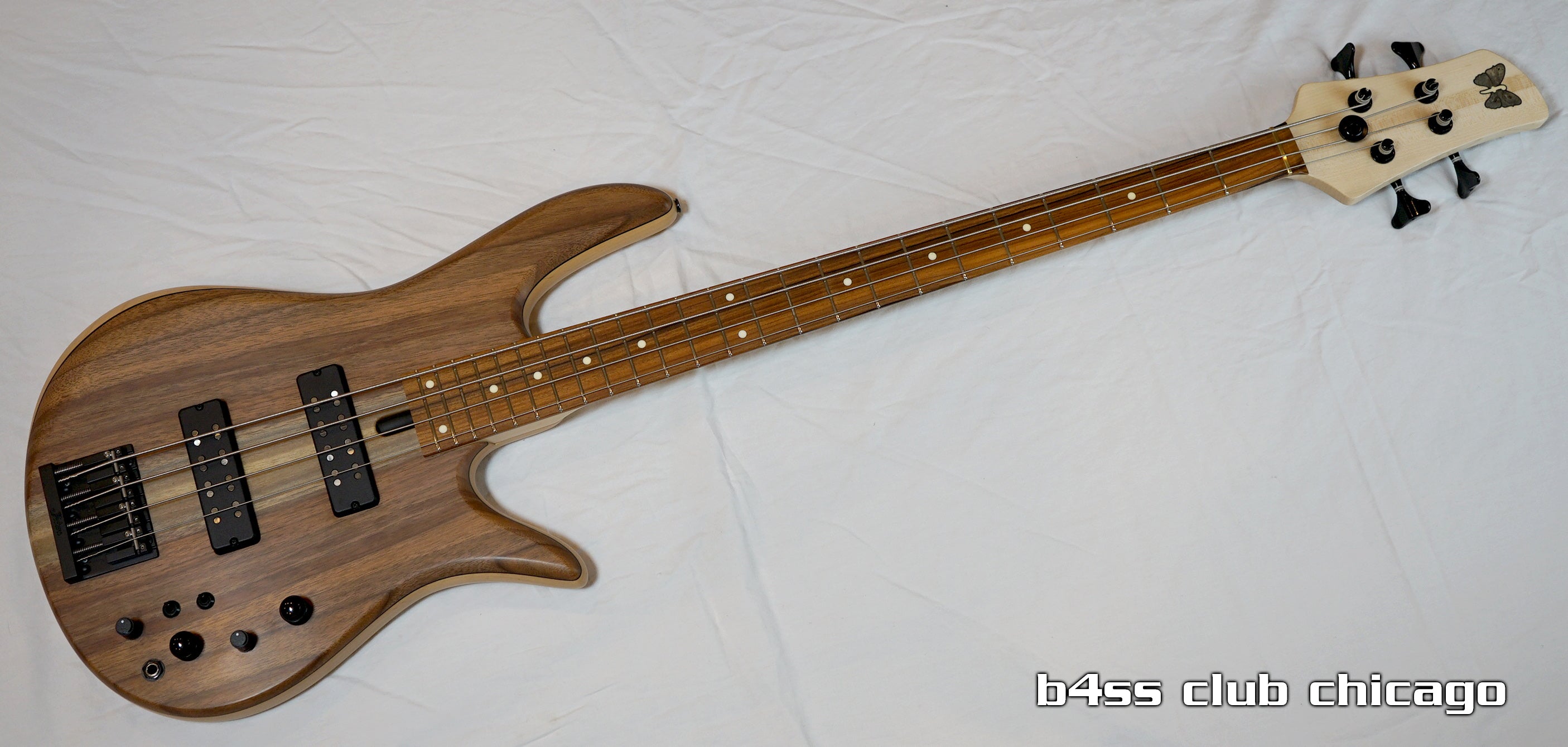 Fodera Monarch 4 Standard Walnut 11406